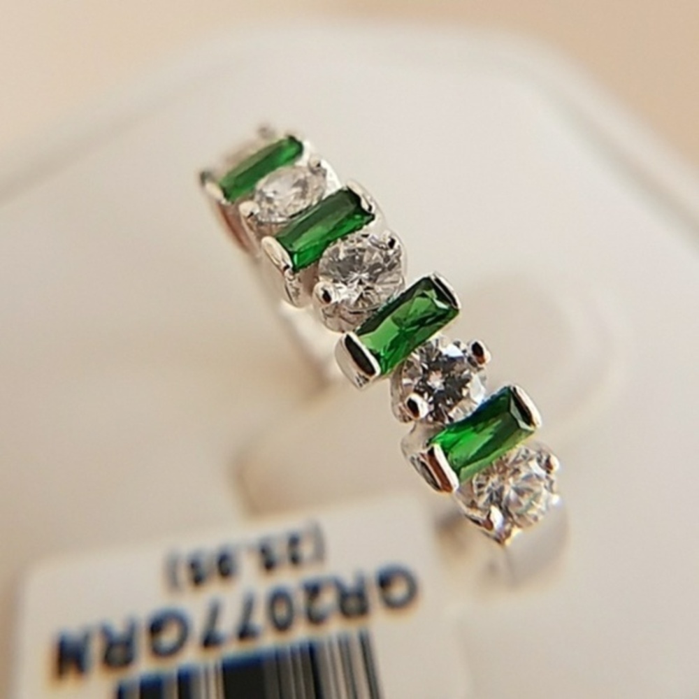 925 Sterling Silver Green, cubic zirconia Wedding Band Ring